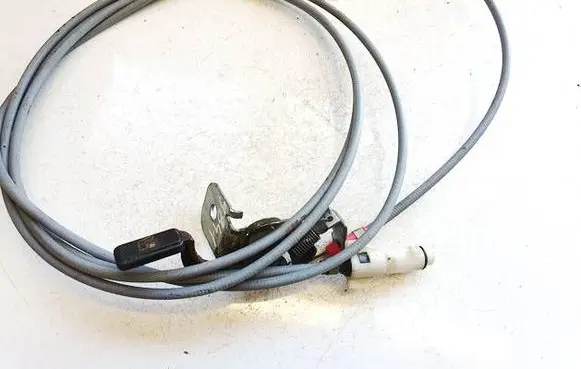 Toyota Avensis T220 Fuel tank opening switch 