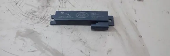 Jaguar XE Keyless system antenna JPLA15K603AB D00MB 5C8111F00