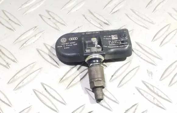 Audi A3 S3 8P Tire pressure sensor 1K0907255C S122215001B M284BK2