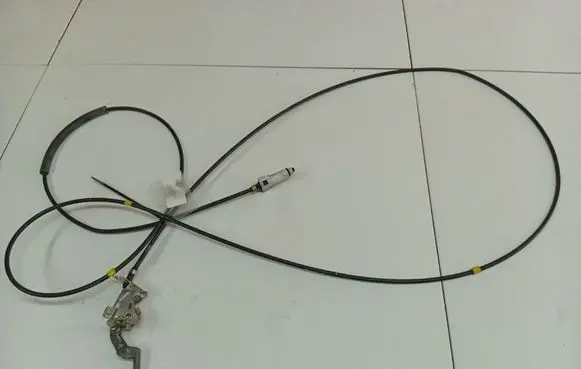 Toyota Corolla Verso AR10 Engine bonnet (hood) release handle 