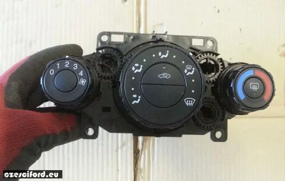 Ford Fiesta Climate control unit