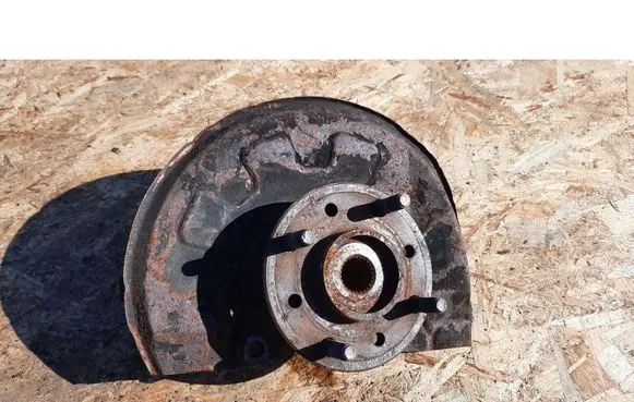Volvo S40, V40 Front wheel hub spindle knuckle