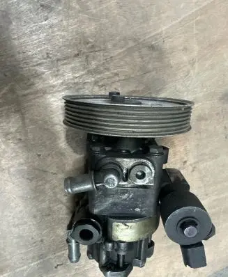 Audi A8 S8 D2 4D Power steering pump
