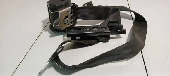Seat Toledo IV (NH) Front seatbelt 008L000