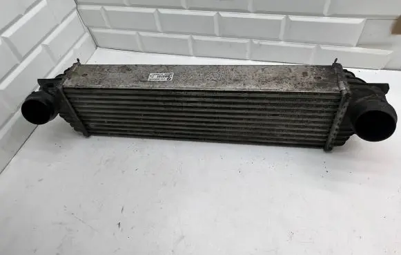 BMW 5 F10 F11 Intercooler radiator 7805629 0091464 R7368003