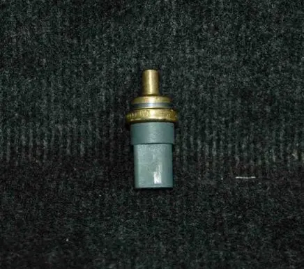 Volkswagen Golf Plus Oil temperature sensor 06A919501A