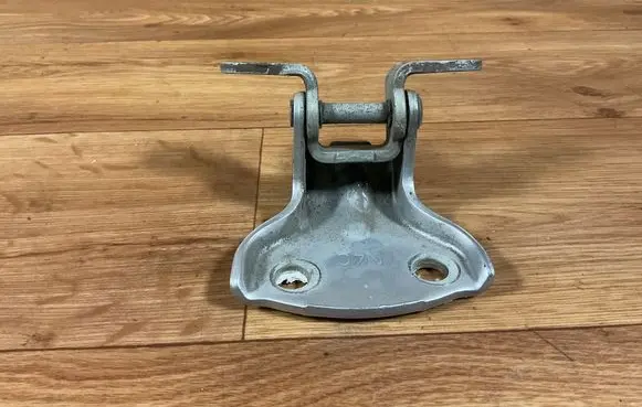 Chevrolet Nubira Rear door upper hinge 