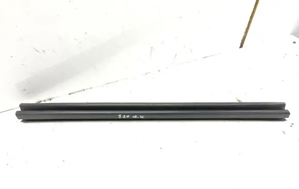 Renault Avantime Rubber seal rear door window/glass 