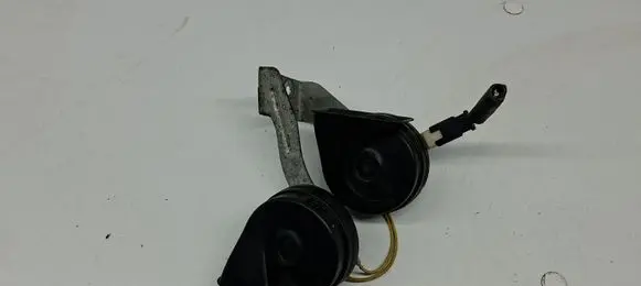 Peugeot 5008 II Horn signal 9815870780