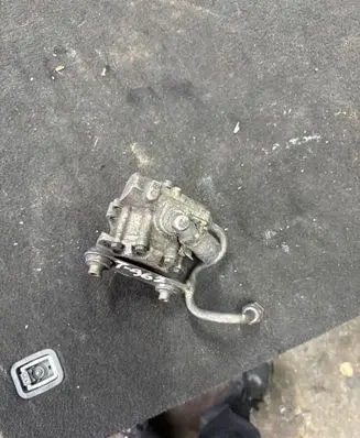 BMW 4 F32 F33 Power steering pump 7691955182