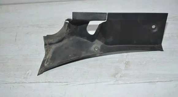 Mercedes-Benz R W251 Other trunk/boot trim element A2516930330