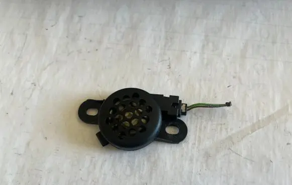 Skoda Octavia Mk2 (1Z) Parking PDC sensor speaker 8E0919279