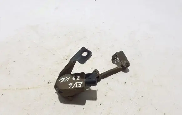 KIA EV6 Rear air suspension level height sensor 92190-CV000