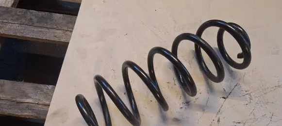 Volkswagen PASSAT CC Rear coil spring 