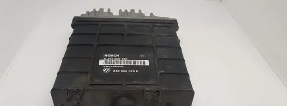 Volkswagen Golf III Engine control unit/module 0261200750 030906026K