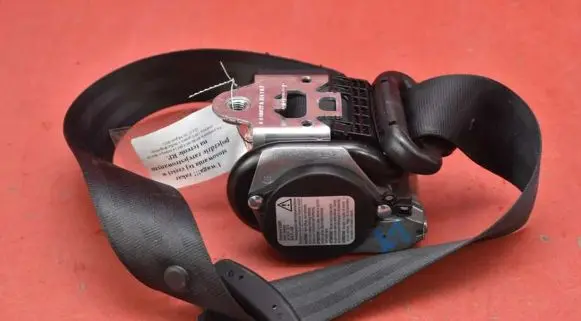Volvo V60 Front seatbelt 39800487
