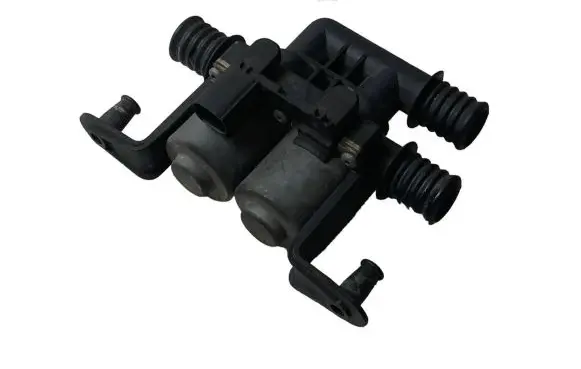 BMW X5 E53 Coolant heater control valve 6906652 64116906652 1147412159