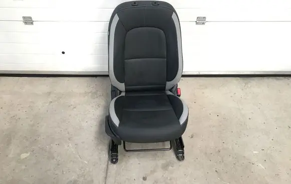 KIA Picanto Front passenger seat