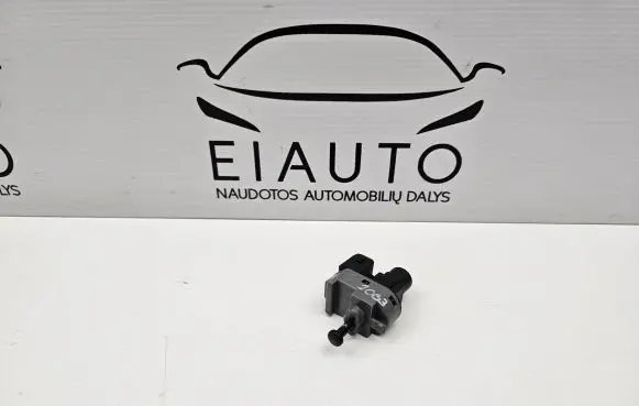 Ford Mondeo Mk III Brake pedal sensor switch 1S7T13480AA