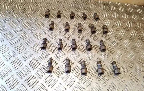 Volkswagen Golf VI Nuts/bolts 