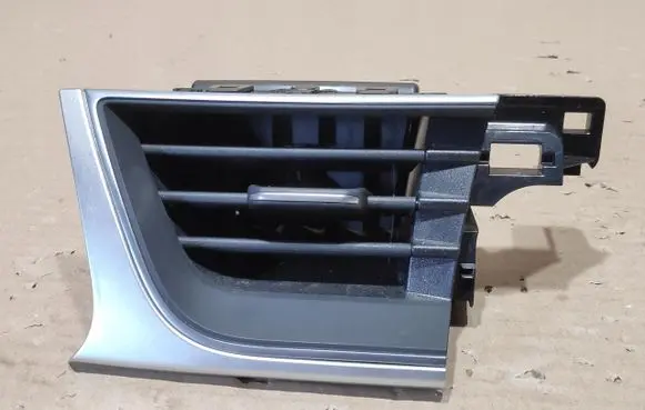 Dashboard side air vent grill/cover trim