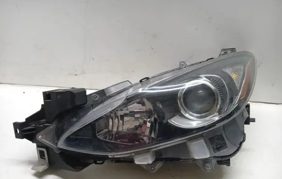 Mazda 3 III Headlight/headlamp BJT1-51040