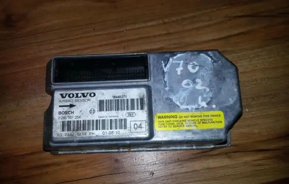 Volvo V70 Airbag control unit/module 0285001254 8645271