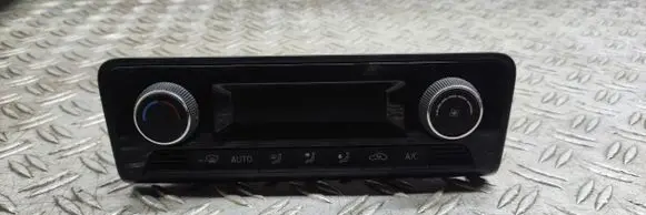 Skoda Fabia Mk3 (NJ) Climate control unit 6V0907044