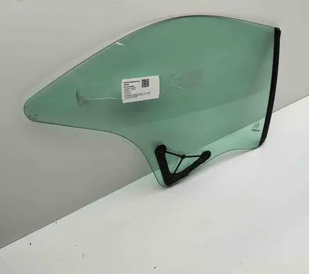 Mercedes-Benz E A207 Rear door window glass A2076701800