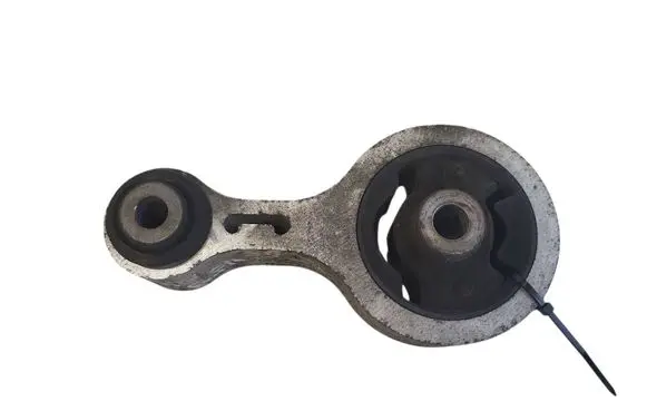 Mazda 6 Engine mount bracket 