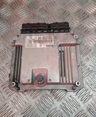 Toyota Yaris Engine control unit/module 0281012322 896610D450 1039S15560