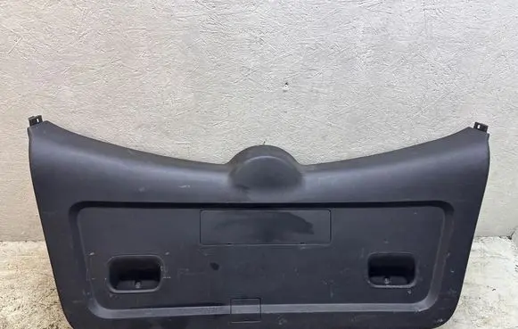 Toyota Corolla Verso AR10 Tailgate trim T0Y0TA 677650F010