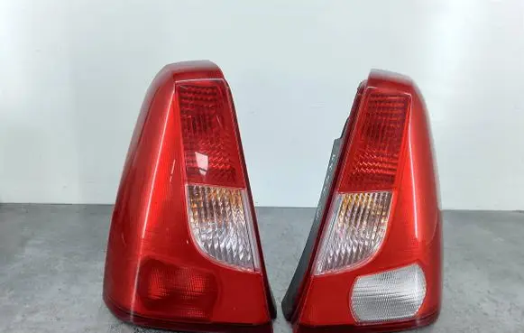 Dacia Logan I Rear/tail lights set 