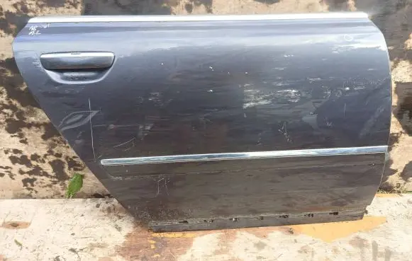 Audi A8 S8 D3 4E Rear door