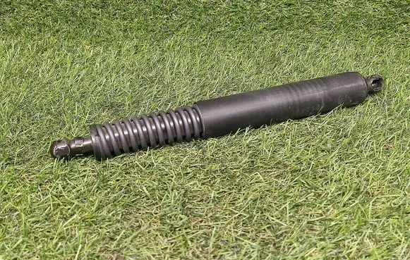 Volkswagen Touareg I Tailgate/trunk strut/damper 7L6827550N 28Y4YB8