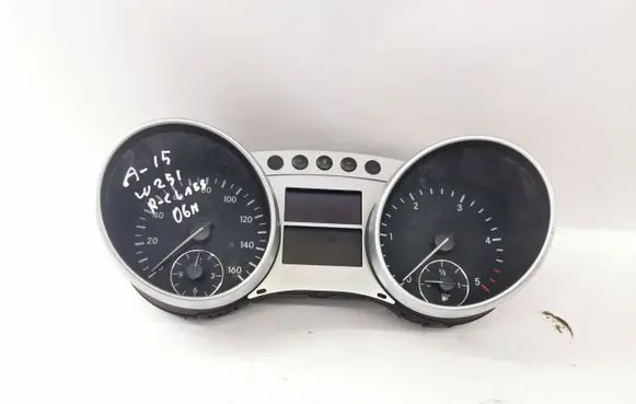 Mercedes-Benz R W251 Speedometer (instrument cluster) A2C53140444 A2514420321