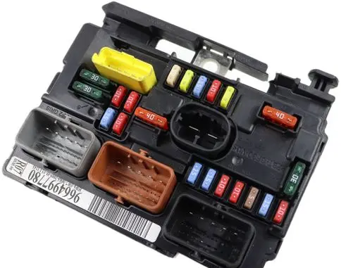 Peugeot 207 Fuse module 9664997780