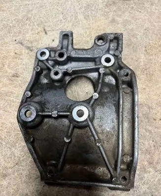 Citroen Berlingo A/C compressor mount bracket 9646719580 964671958