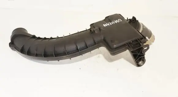Renault Megane III Air intake duct part 8200860017