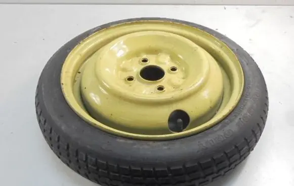 Toyota Corolla E110 R12 spare wheel 