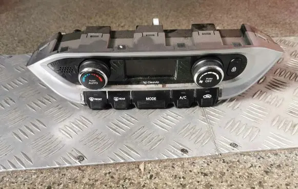 KIA Rio Climate control unit 972501W720