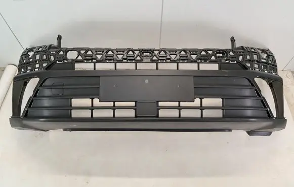 Volkswagen Crafter Front bumper 7C0807221 Z2663