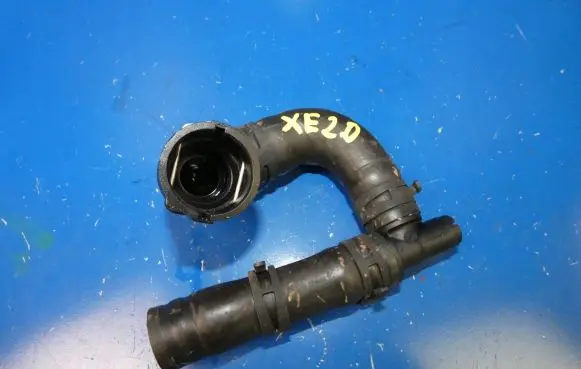 Jaguar XE Engine coolant pipe/hose