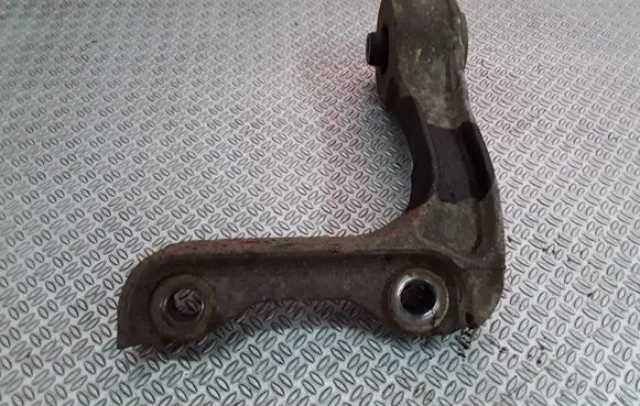 KIA Sorento Front differential bracket 