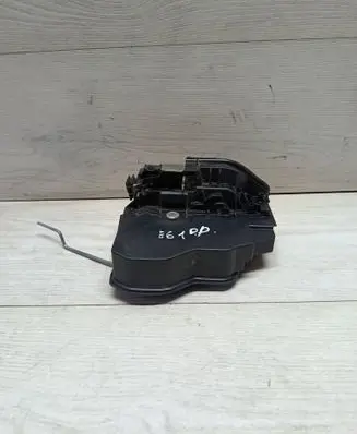 BMW 5 E60 E61 Front door lock 7229458 A053702