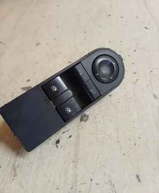 Opel Astra H Electric window control switch 13228706