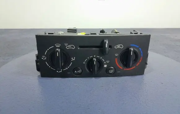 Peugeot 207 CC Climate control unit N102079B