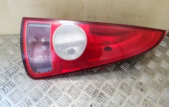 Renault Espace - Grand espace IV Rear/tail lights 8200027152