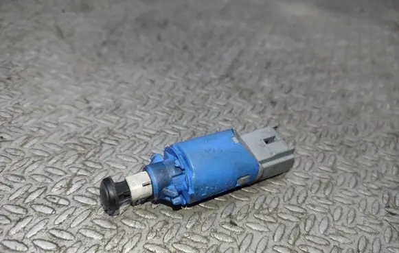 Renault Laguna III Clutch pedal sensor 253250006R
