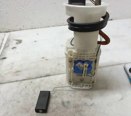 Volkswagen PASSAT B5 In-tank fuel pump 3B0919051